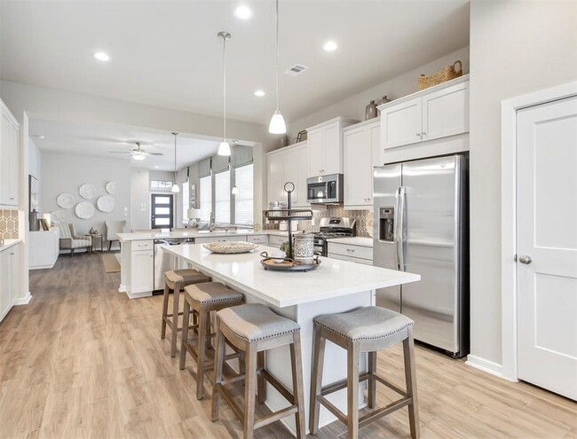 Building Photo - 8026 Whisper Grove Dr