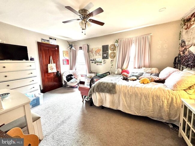 Building Photo - 425 Juniper St