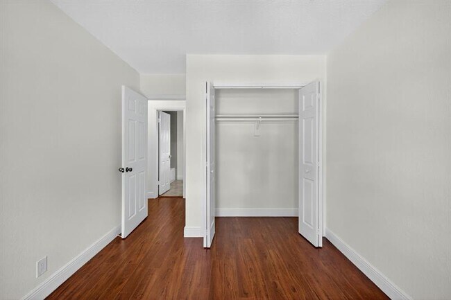 Building Photo - 7506 NW 75th St