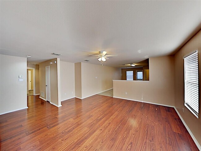 Building Photo - 1128 Maplewood Ln