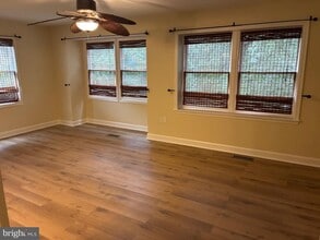Building Photo - 12140 Salemtown Dr
