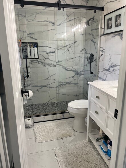 Building Photo - 17804 Park Mill Dr