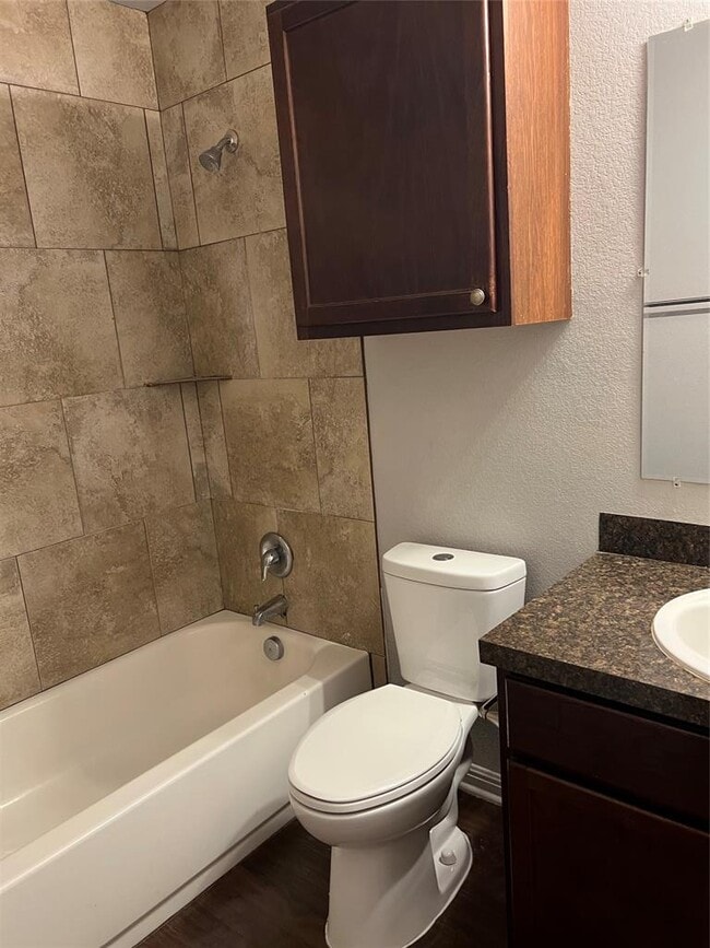 Building Photo - 1036 Drover's Cove