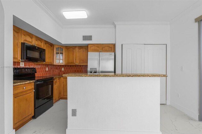 Building Photo - 8535 SW 152nd Ave