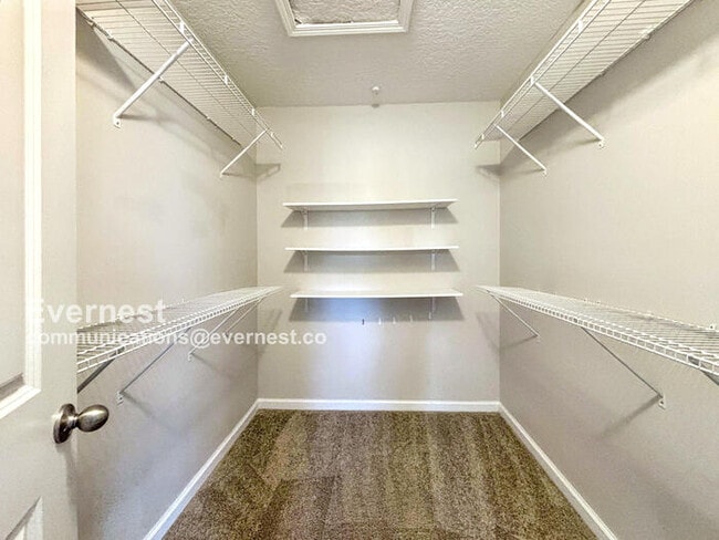 Building Photo - 2451 Caney Oaks Dr E