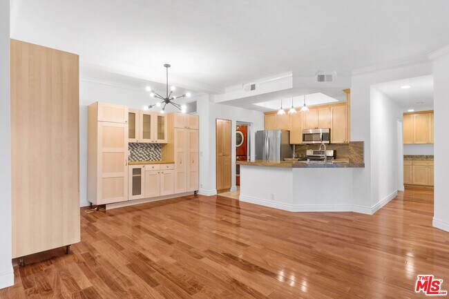 Primary Photo - 12621 Washington Pl