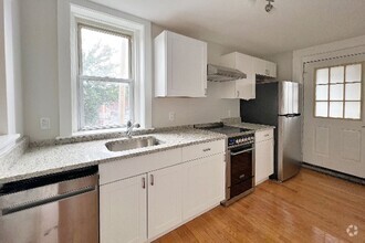 Building Photo - 9/1 Charming downtown Beverly 1BR w/laundr...