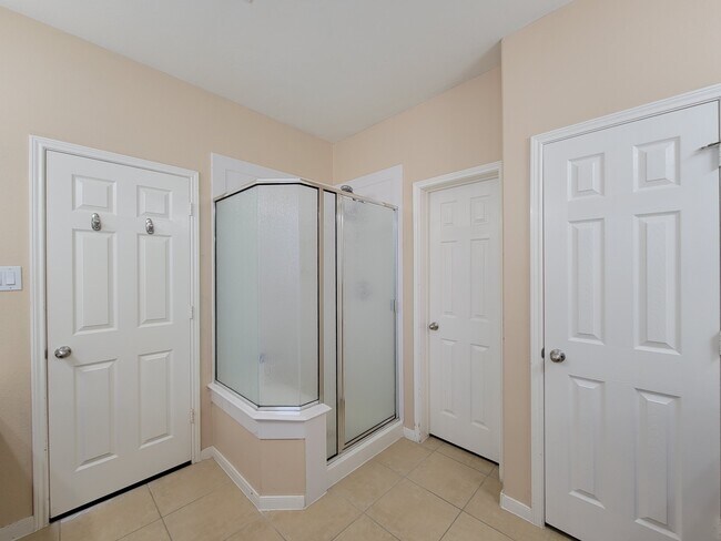 Building Photo - 20931 Flower Croft Ct