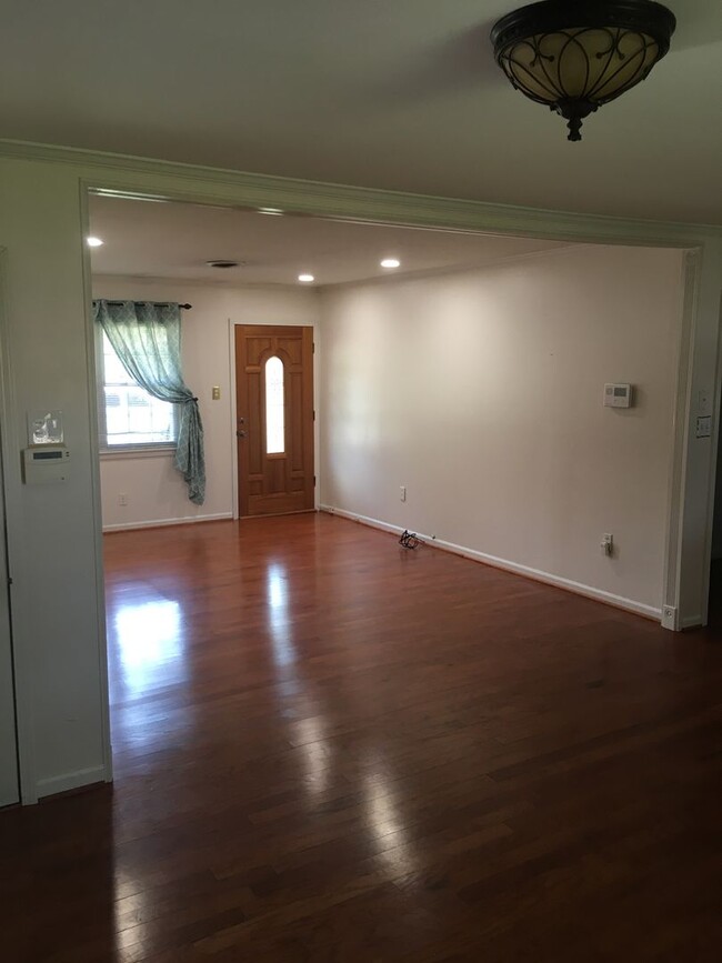 Building Photo - 3/2 House in Garden Lakes $1,395