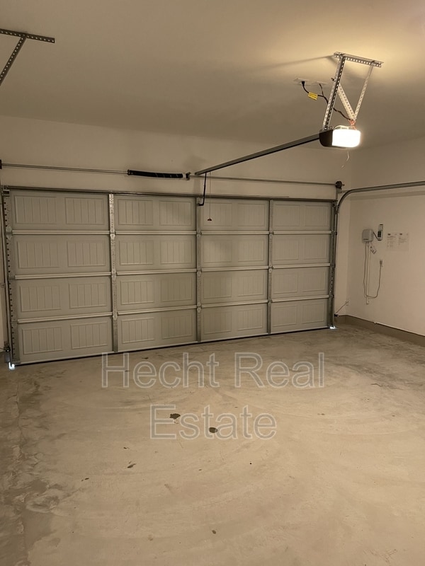 Building Photo - 10727 Prusiner Dr