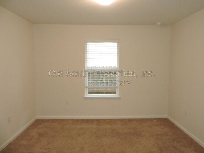 Building Photo - 5780 Blackhorse Cir
