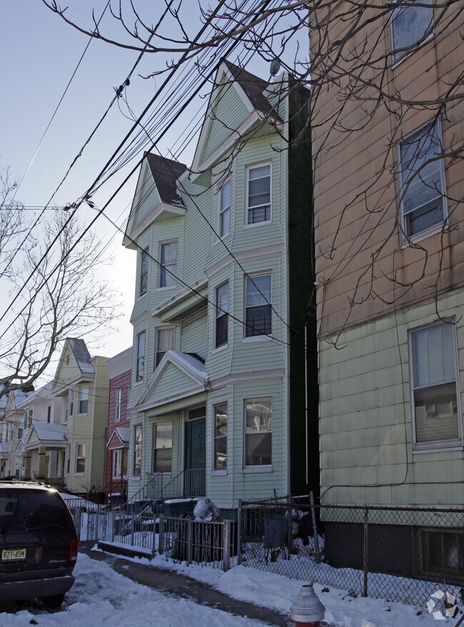 93 Roosevelt Ave 93 Roosevelt Ave Jersey City NJ 07304 Apartment Finder