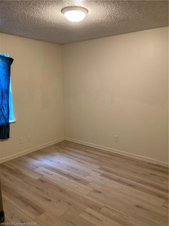 Building Photo - 220 May Ave