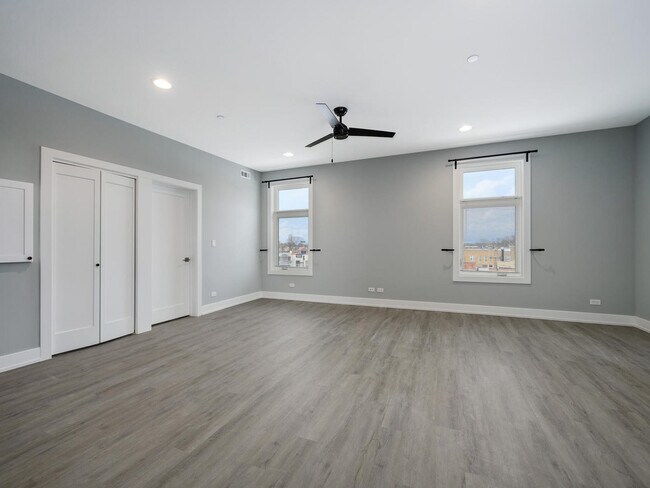 Building Photo - 5528 W Gettysburg St