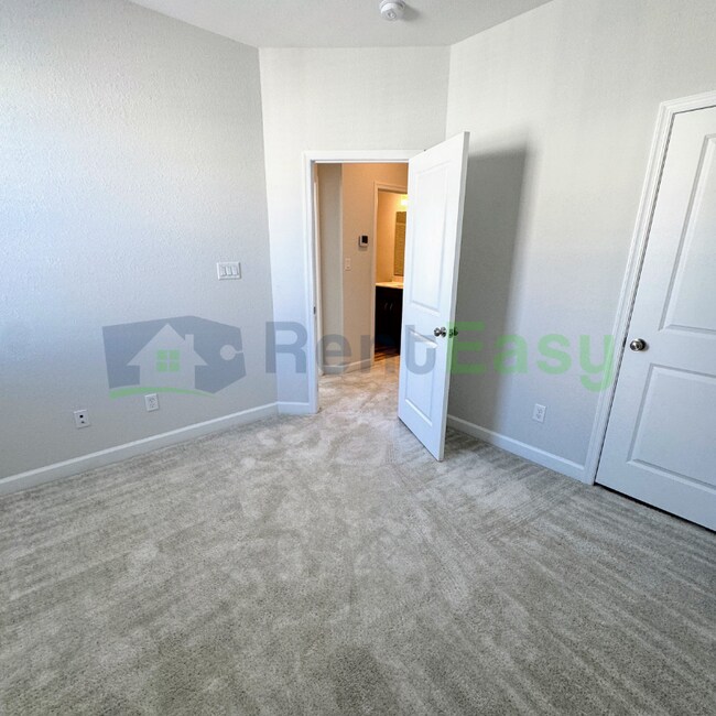 Building Photo - 2005 Laycock Ln