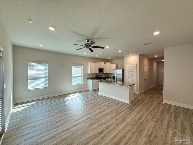 Building Photo - 8778 Meadow Flower Ln