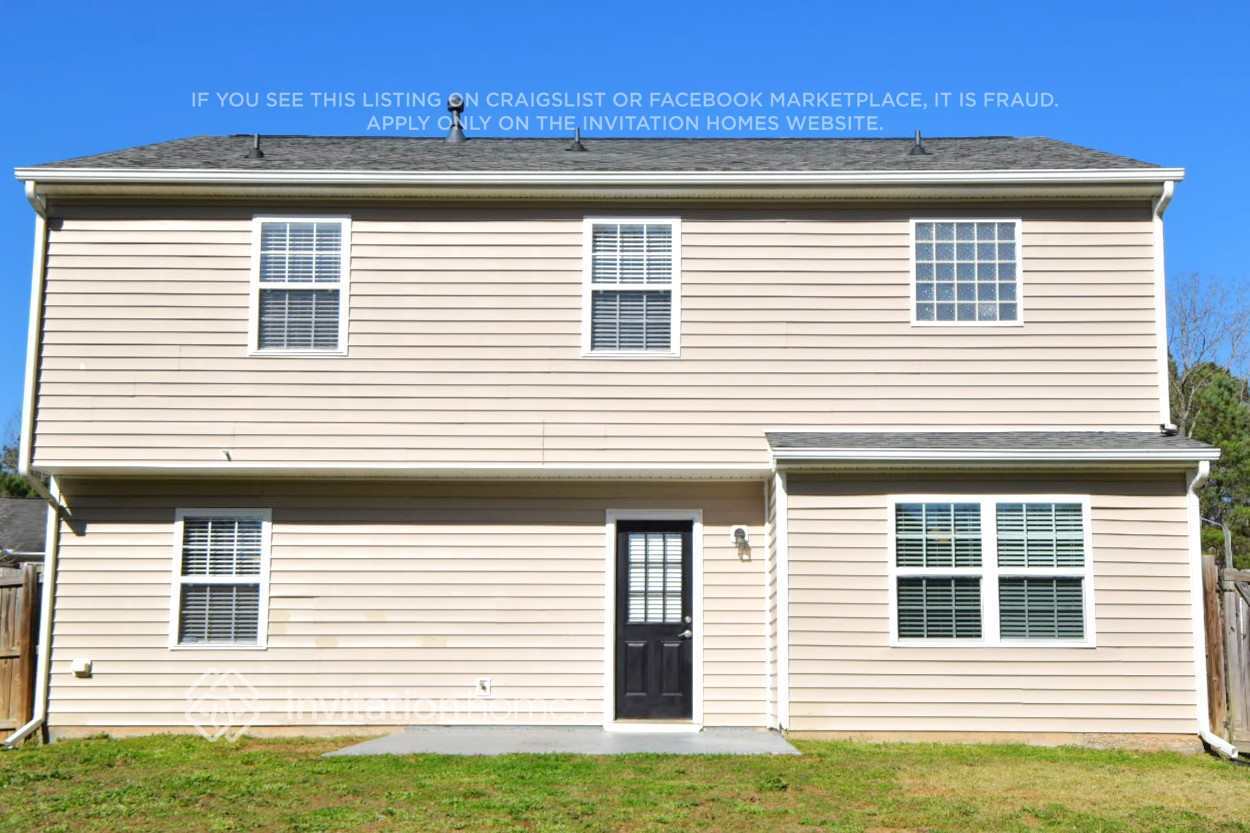 Building Photo - 107 Knightwood Dr