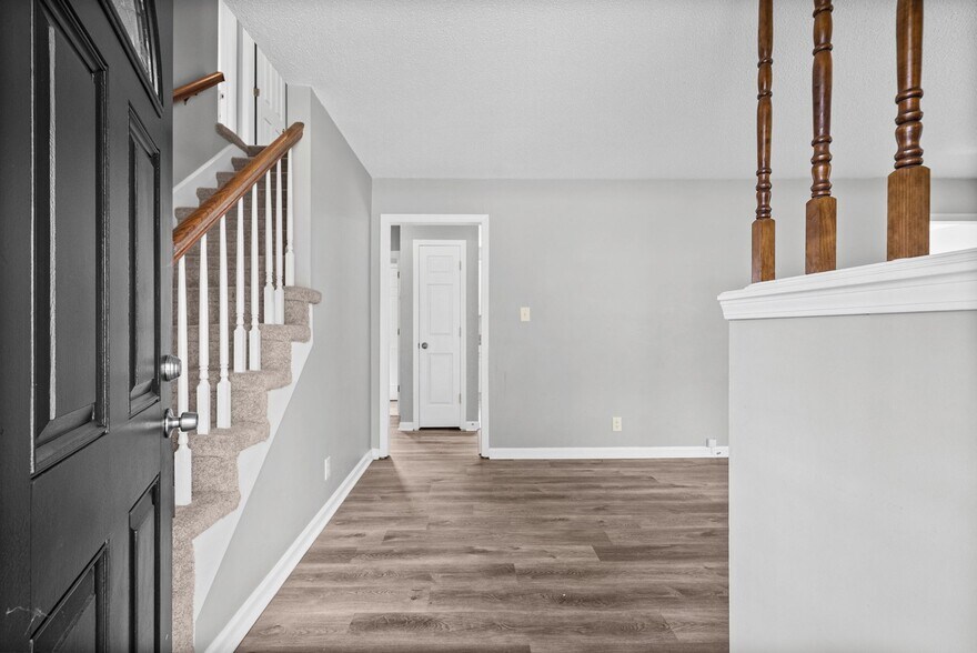 Building Photo - 718 Jace Dr