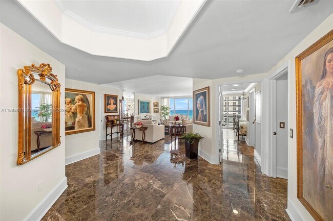 Building Photo - 4779 Collins Ave