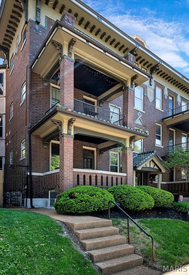 Building Photo - 3548 Victor St
