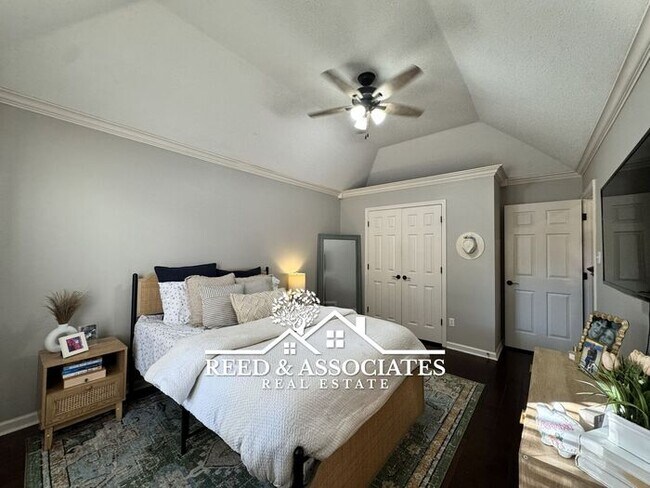 Building Photo - 4 bedrooms plus pool in Collierville!