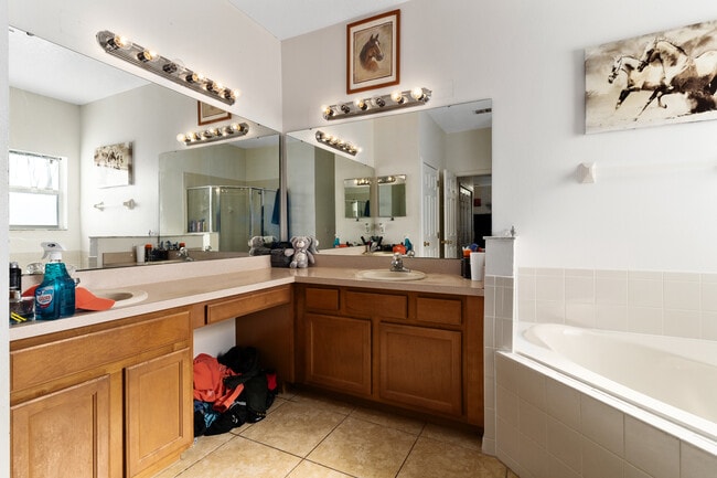 Building Photo - 2838 Sweetspire Cir