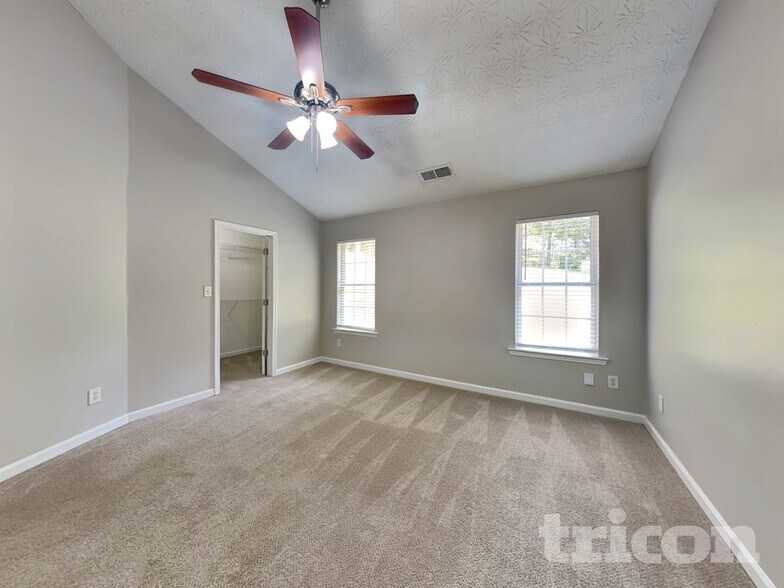 Building Photo - 5545 Amber Cove Way