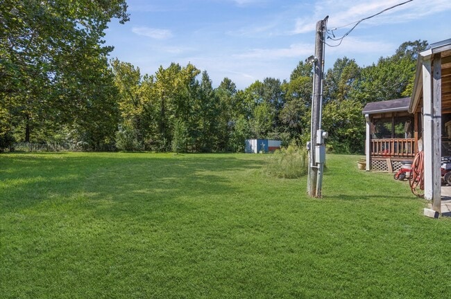 Building Photo - 806 Co Rd 2112