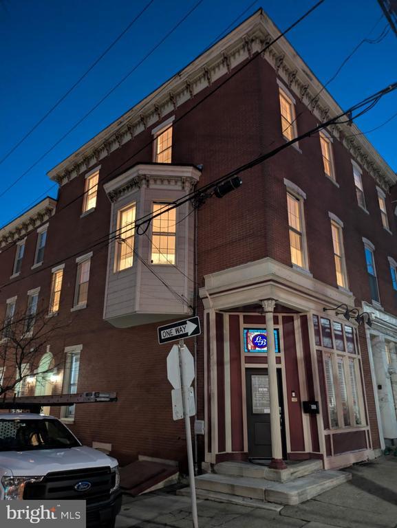 Building Photo - 2622 Poplar St