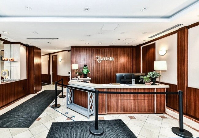 Building Photo - Beautiful And Modern 1 Bed, 1 Bath Condo In Prime Location With High Walk Score In Alta Vista