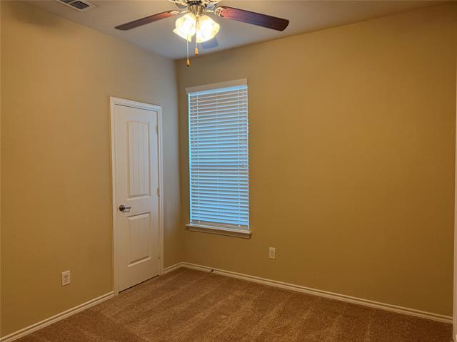 Building Photo - 2225 Windhaven Dr