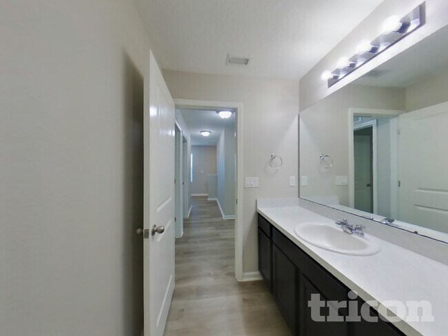 Building Photo - 7741 Courage Court Jacksonville FL