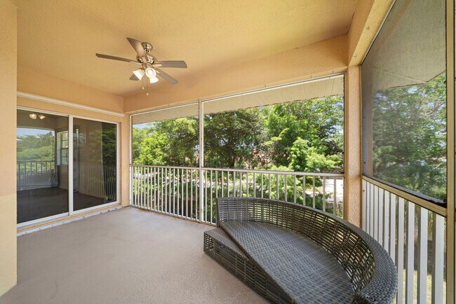 Building Photo - Nicely updated 3-bedroom, 2-bath upper-floor condo in Fort Myers