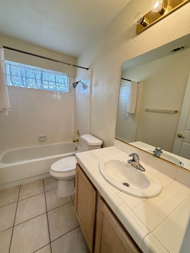 Building Photo - 8164 Sedona Sunset Dr