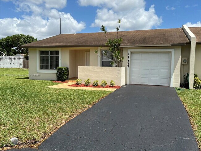 Primary Photo - 11777 SW 108th Ln