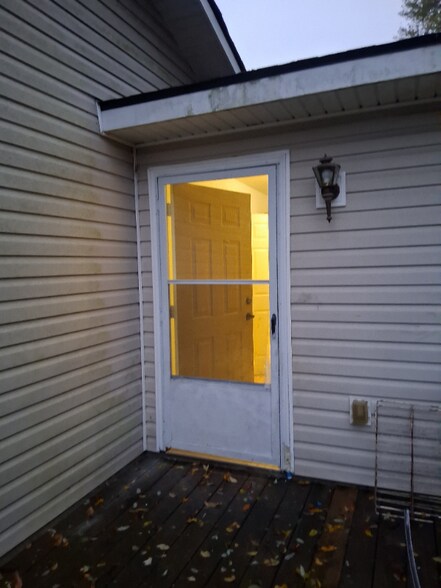 Building Photo - 316 Ewalt Ave