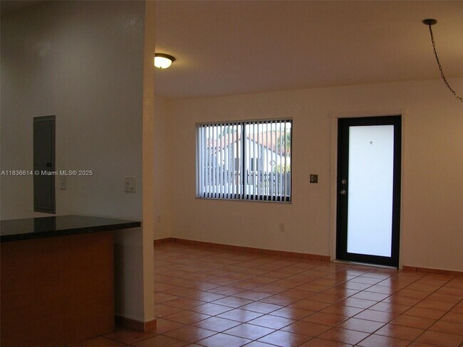 Building Photo - 14765 Kendale Lakes Blvd