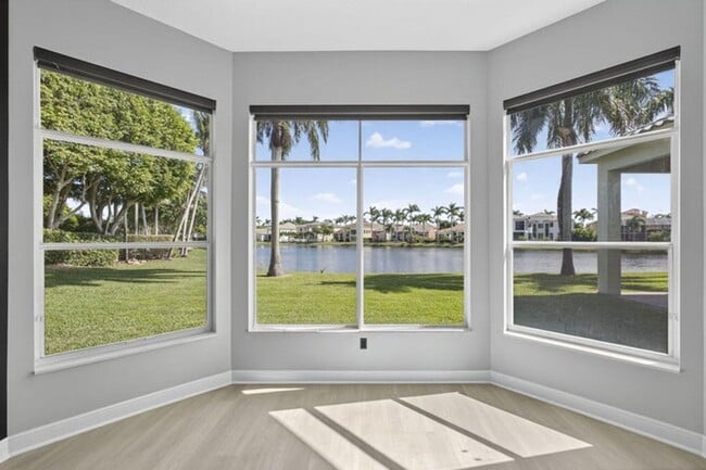 Building Photo - 2162 Stotesbury Way