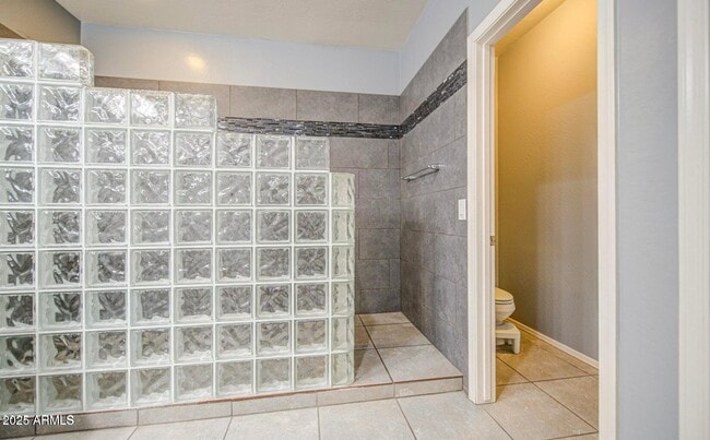 Building Photo - 6815 S 19th Ln