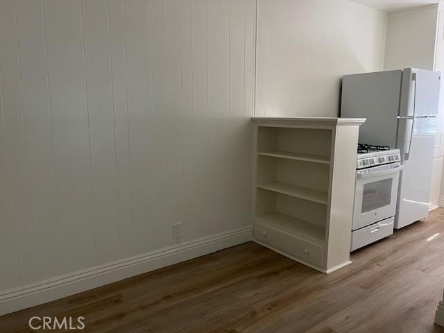 Building Photo - 3370 Barham Blvd