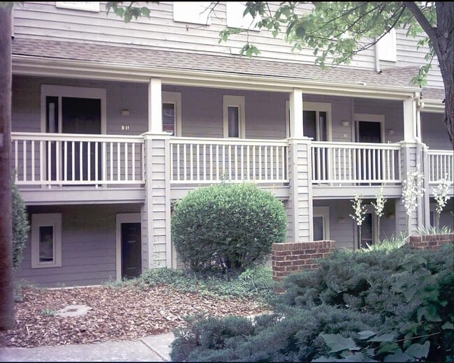 Primary Photo - Chapel Hill - Mill Creek 2BR/2BA Condo AVAILABLE