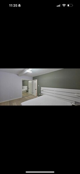 Building Photo - 24633 Waterson Ct