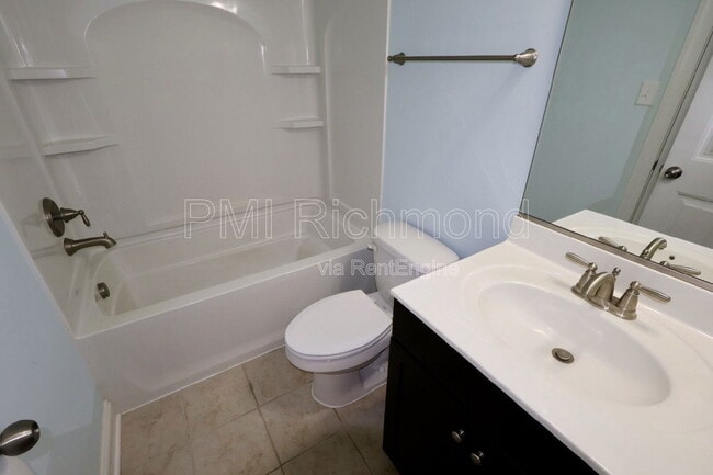 Building Photo - 6924 Swanhaven Dr
