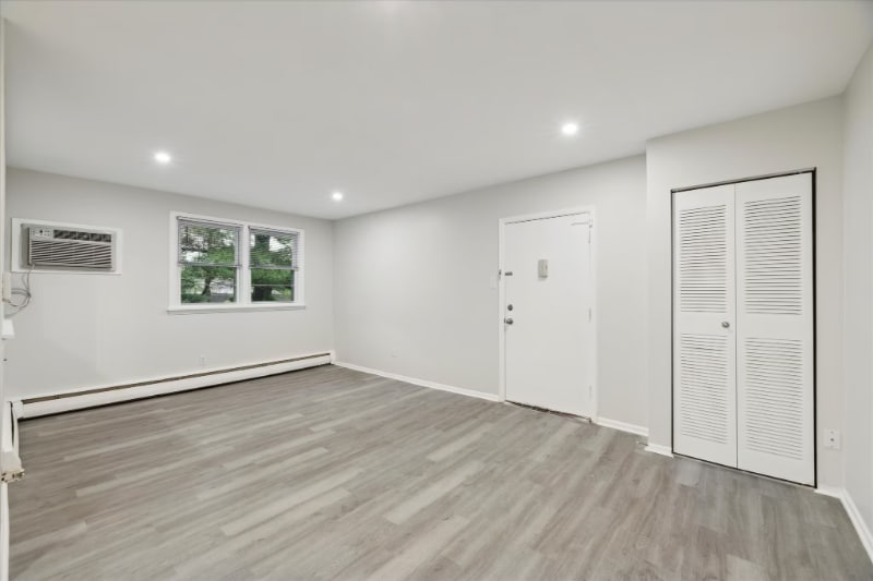 Building Photo - 1314 Wharton Dr