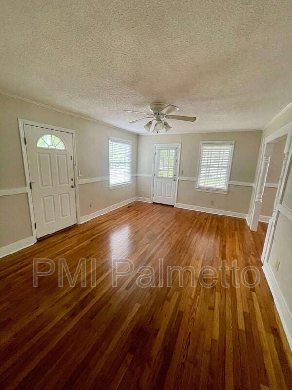 Building Photo - 320 Culler St