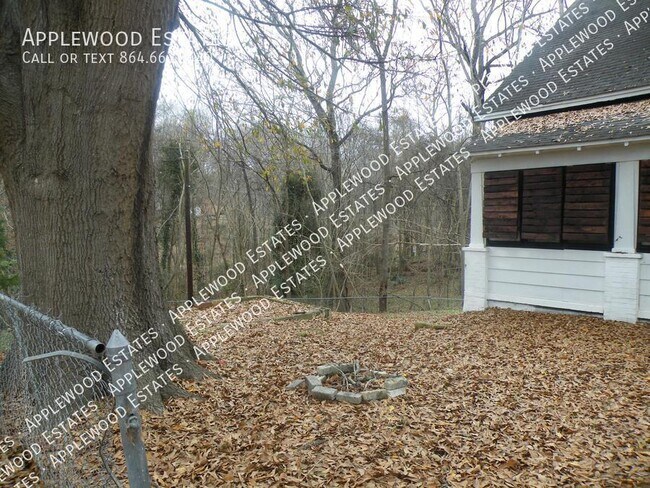 Building Photo - 540 S 284