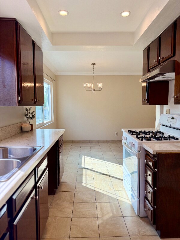 Building Photo - 232 S Pine St