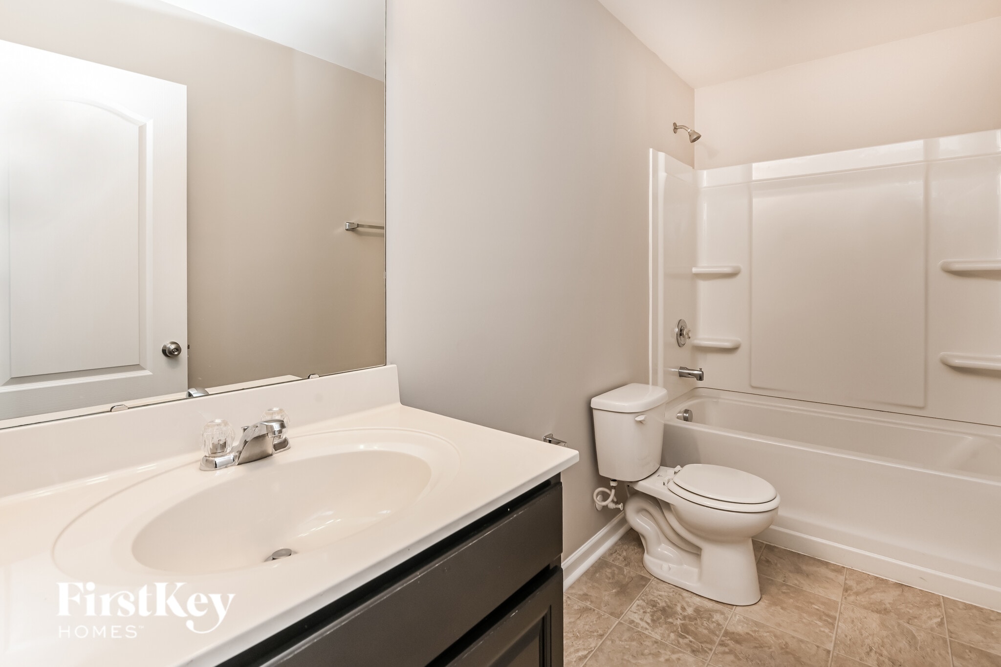 Building Photo - 8929 Lilac Tree Ave