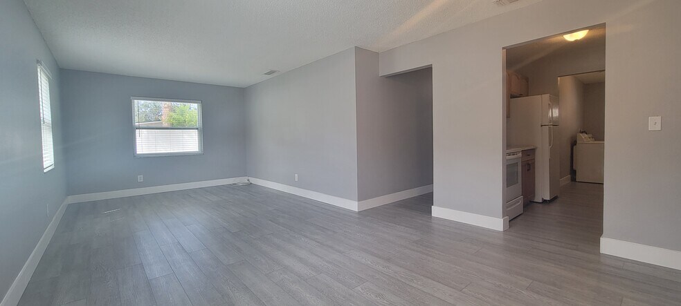 Building Photo - 6625 S West Shore Blvd