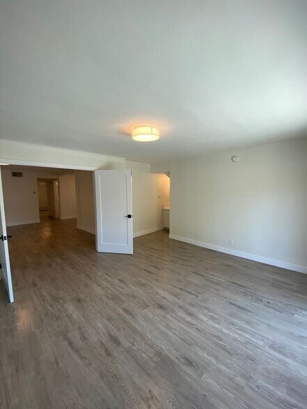 Building Photo - 40 30th Ave